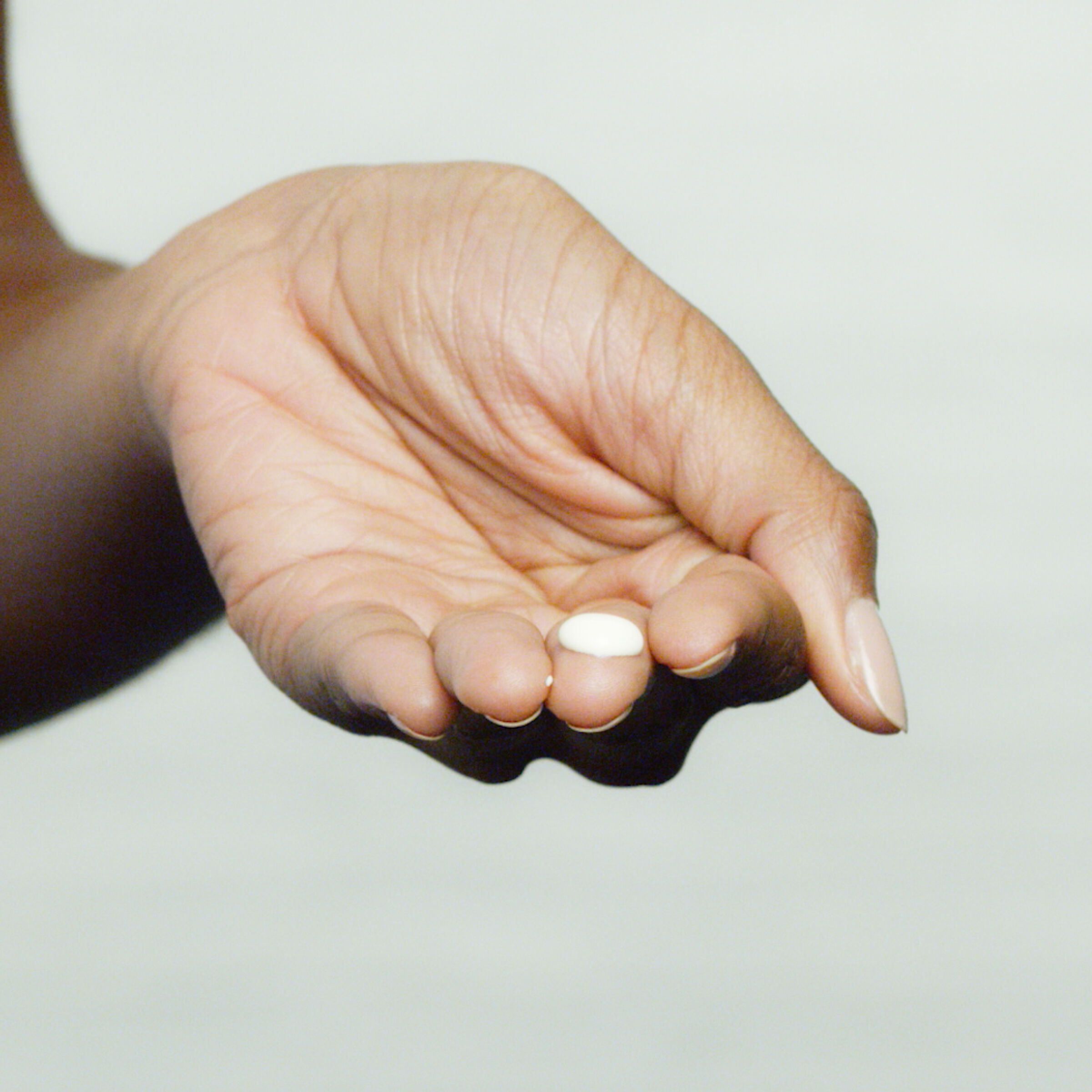 Ultra-Light Daily Facial Sunscreen UV Defense SPF 50 PA++++